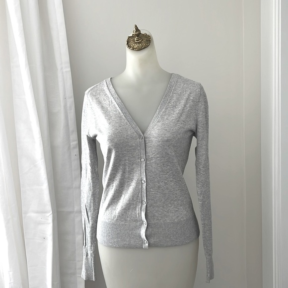 LOFT Sweaters - LOFT light weight button up cardigan 100% cotton